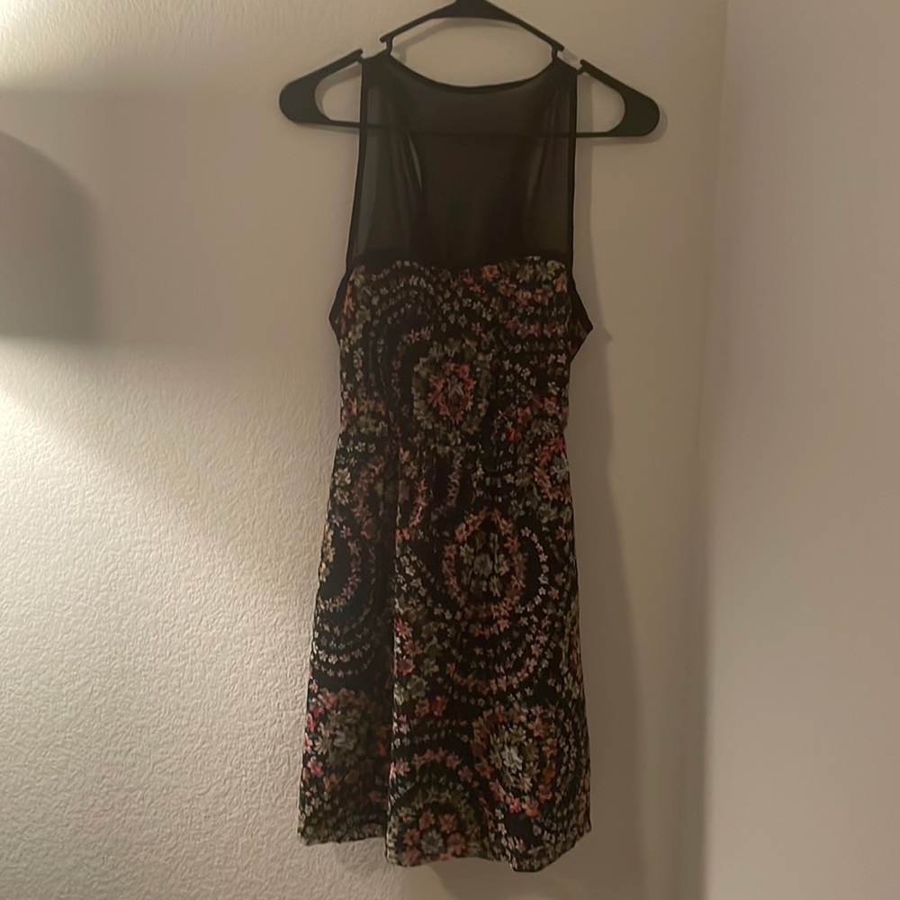 Floral black dress size (M)